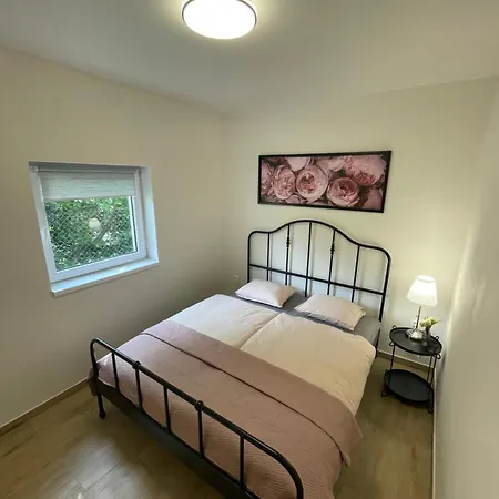 Holiday home Aurum *